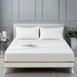 اس Fitted Sheet with Stripes